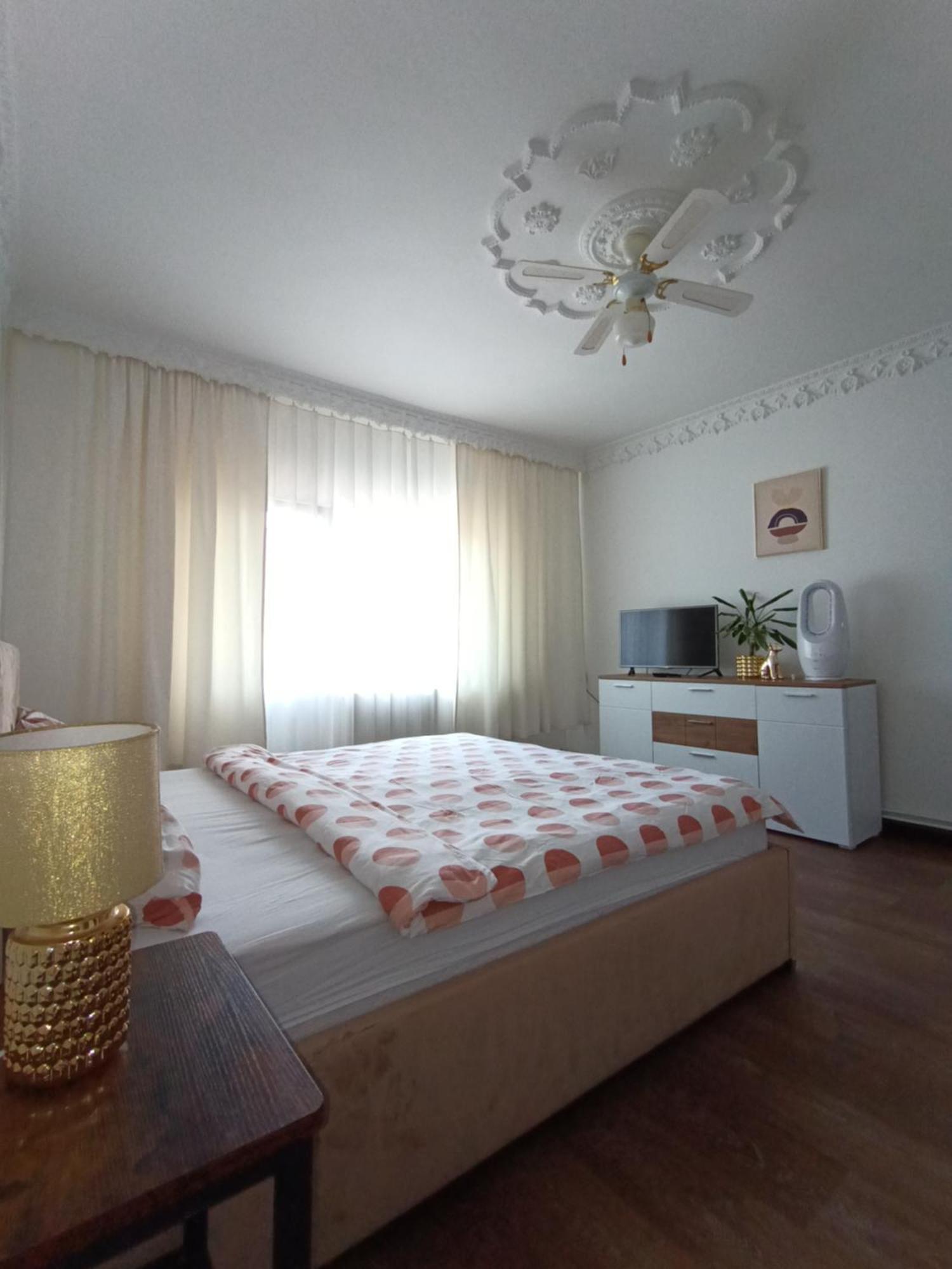 Dove Apartment Sibiu Esterno foto